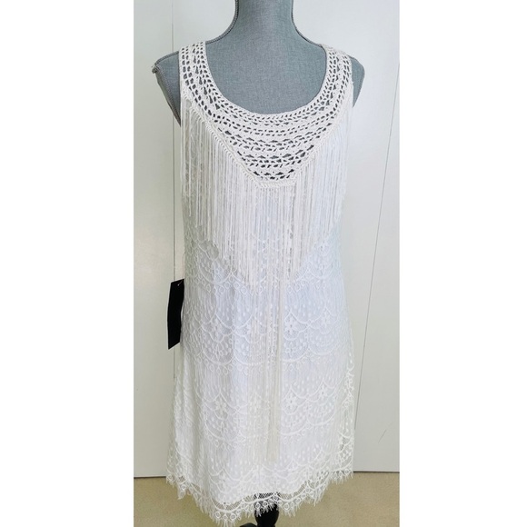 BEBE LACE + FRINGE SHIFT DRESS WHITE SIZE M - Picture 3 of 9